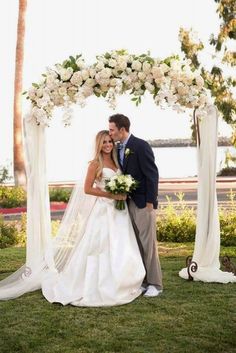 Arcos de flores, un toque personal para tu boda
