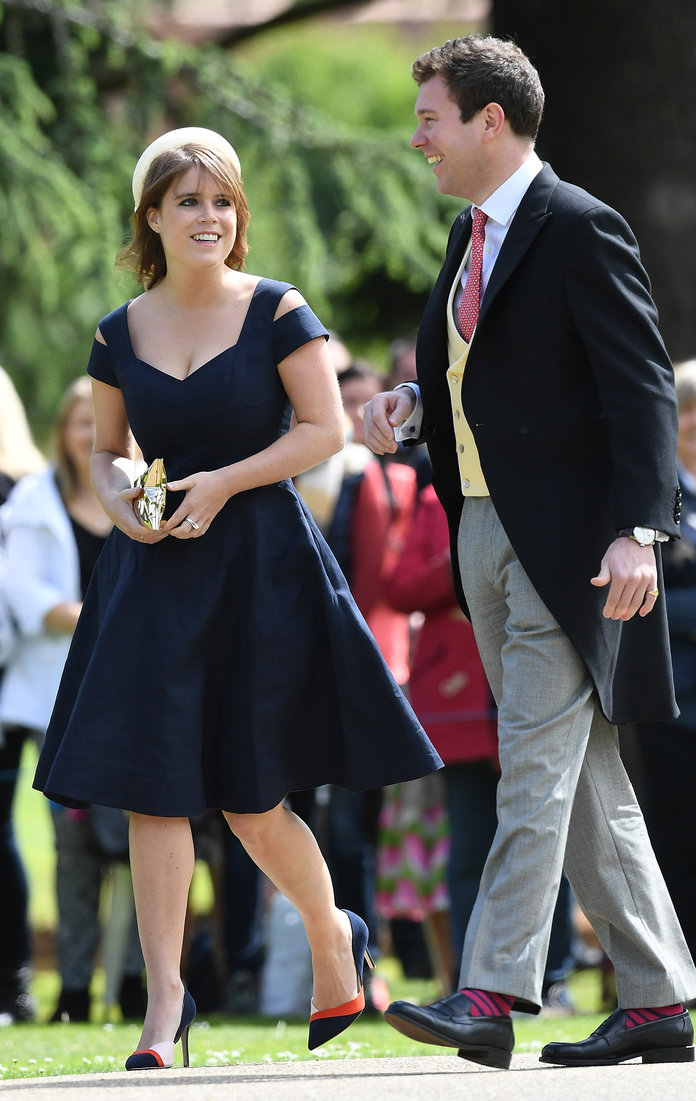 ENGLEFIELD GREEN, ENGLAND - MAY 20: Princess Beatrice (L) attends the wedding of Pippa Middleton and James Matthews at St Mark's Church on May 20, 2017 in Englefield Green, England. (Photo by Samir Hussein/Samir Hussein/WireImage)